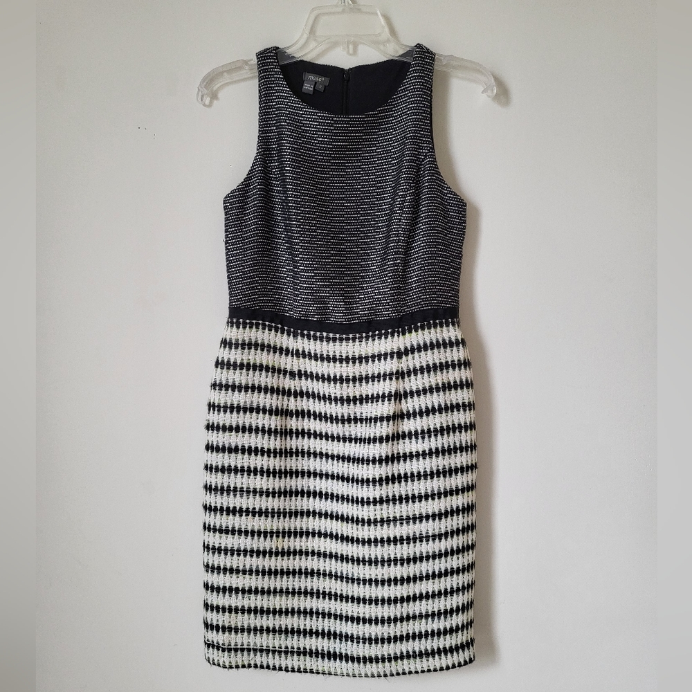 Muse Sleeveless Sheath Dress Size 2